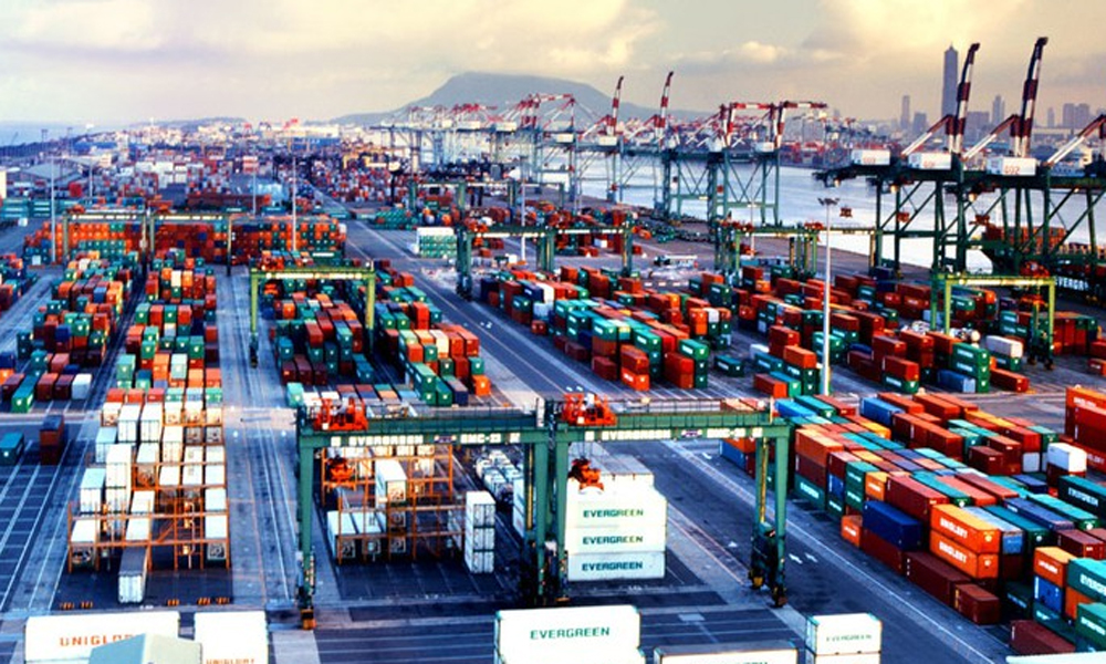 Hình thành và phát triển kết cấu hạ tầng logistics đồng bộ, hiện đại.