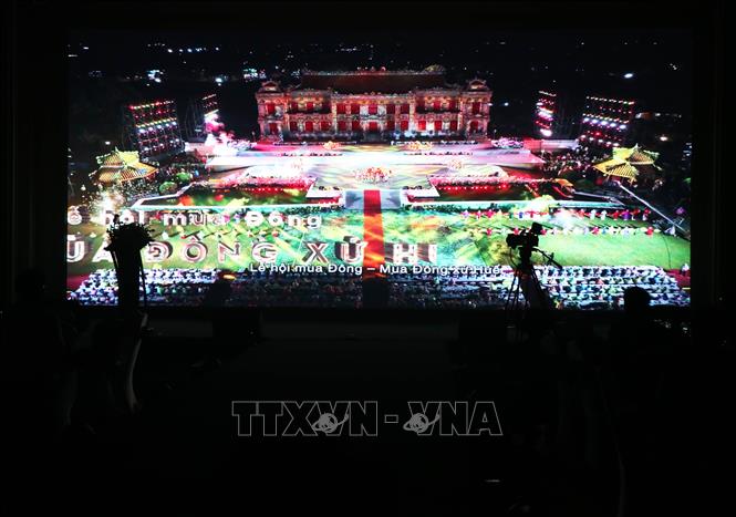 Trình chiếu di sản của thành phố Huế tại hội nghị.