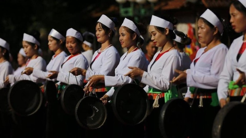 Ngày hội Văn hóa dân tộc Mường lần thứ II diễn ra từ ngày 21 đến 23/11 với nhiều hoạt động đặc sắc.