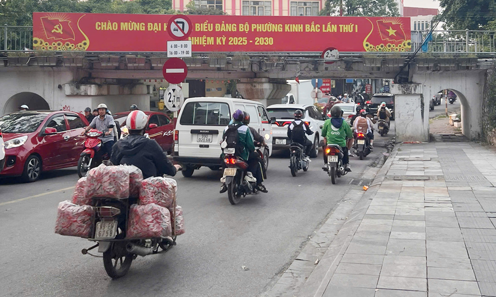 Khu vực cầu chui Y Na, phường Kinh Bắc.