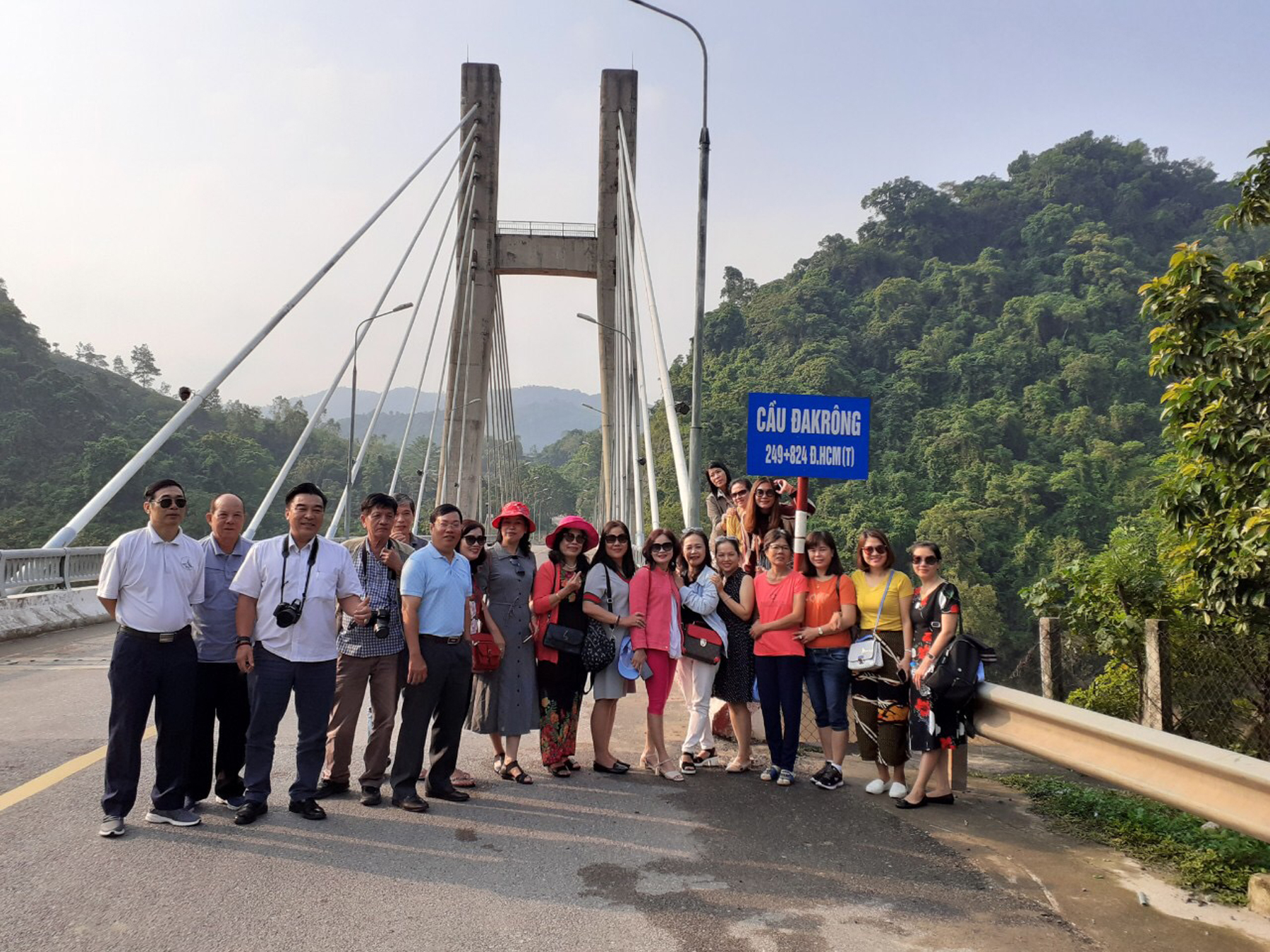 Hội Nhà báo tỉnh Khánh Hòa tổ chức chuyến đi thực tế sáng tạo báo chí chất lượng cao.