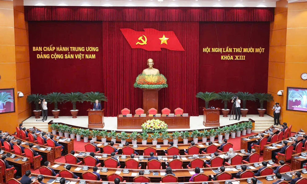 Tại Hội nghị lần thứ 11, Trung ương đã thống nhất chủ trương sắp xếp các tổ chức hội quần chúng do Đảng, Nhà nước giao nhiệm vụ về trực thuộc Mặt trận Tổ quốc Việt Nam.