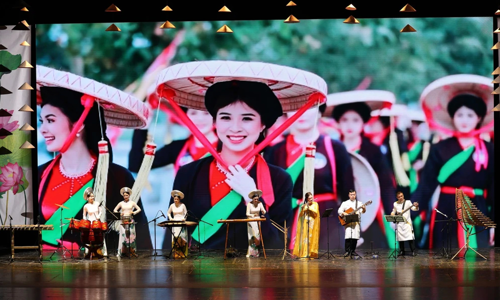 Các tiết mục ca múa nhạc truyền thống của Việt Nam. (Ảnh minh hoạ)