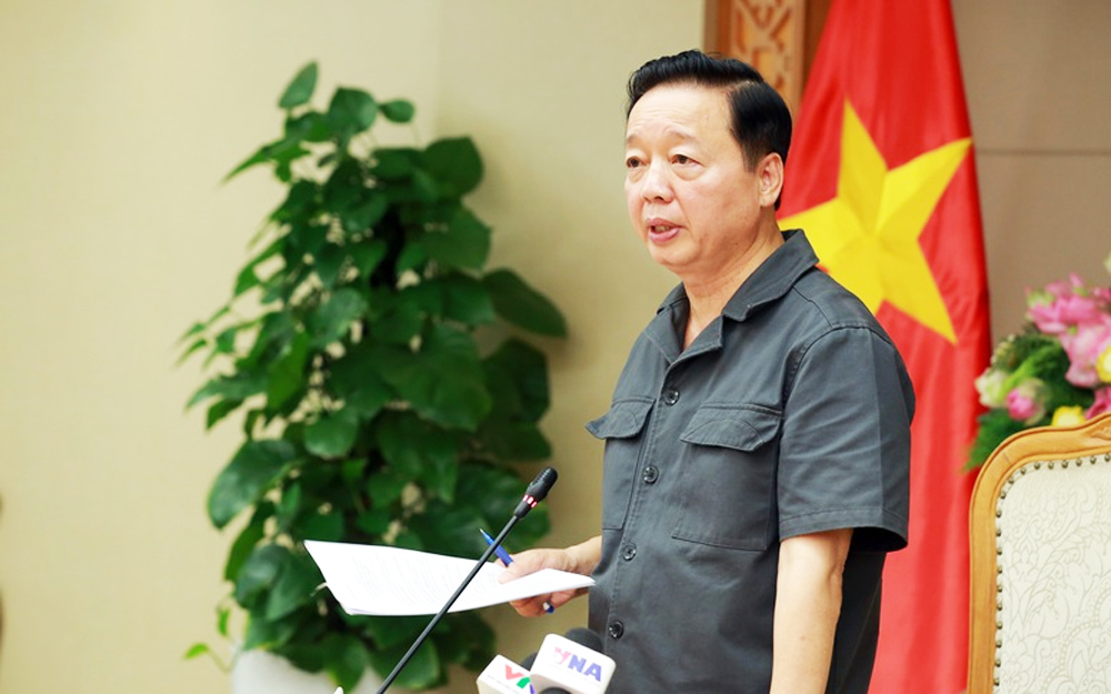 Phó Thủ tướng Trần Hồng Hà nhấn mạnh, bão số 10 rất mạnh, nguy hiểm và khó đoán định. Hoàn lưu bão trải dài dọc bờ biển, ảnh hưởng đến cả miền Bắc, miền Trung.