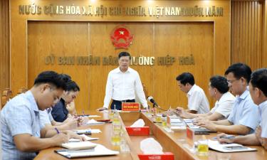 Đồng chí Đào Quang Khải đề nghị chủ đầu tư đẩy nhanh tiến độ thi công, sớm đưa nhà máy vào hoạt động.