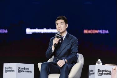 “Di sản của SHB không chỉ nằm ở tầm vóc và vị thế, mà còn là những đóng góp và dấu ấn trên nhiều phương diện”- ông Đỗ Quang Vinh nhấn mạnh.