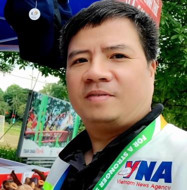 Nhà báo Vũ Văn Đức - Trưởng cơ quan Thường  trú Thông tấn xã Việt Nam tại Quảng Ninh. Ảnh: NVCC