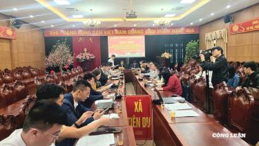 Quang cảnh buổi họp báo.