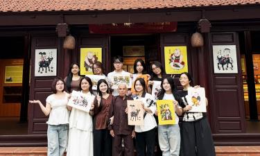 Nhóm dự án “Họa ký Đông Hồ” về làng tranh Đông Hồ để lắng nghe những câu chuyện nghề từ nghệ nhân