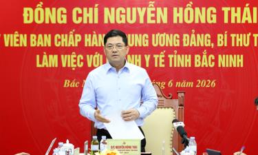 
Đồng chí Nguyễn Hồng Thái phát biểu kết luận.